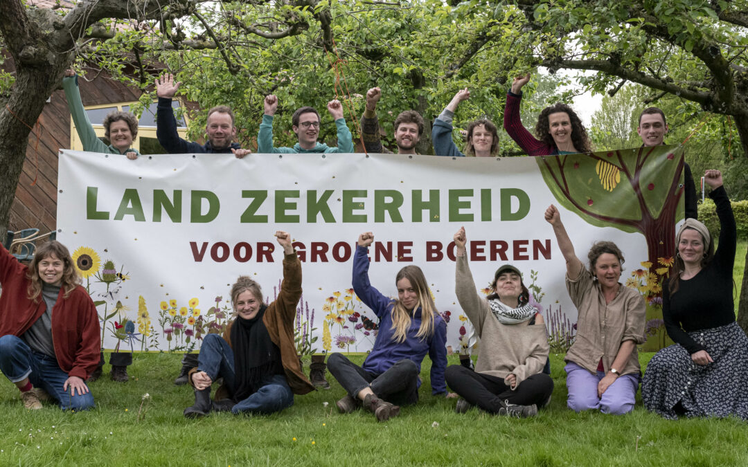Boeren, wetenschappers en activisten vechten samen voor agro-ecologie en toegang tot land